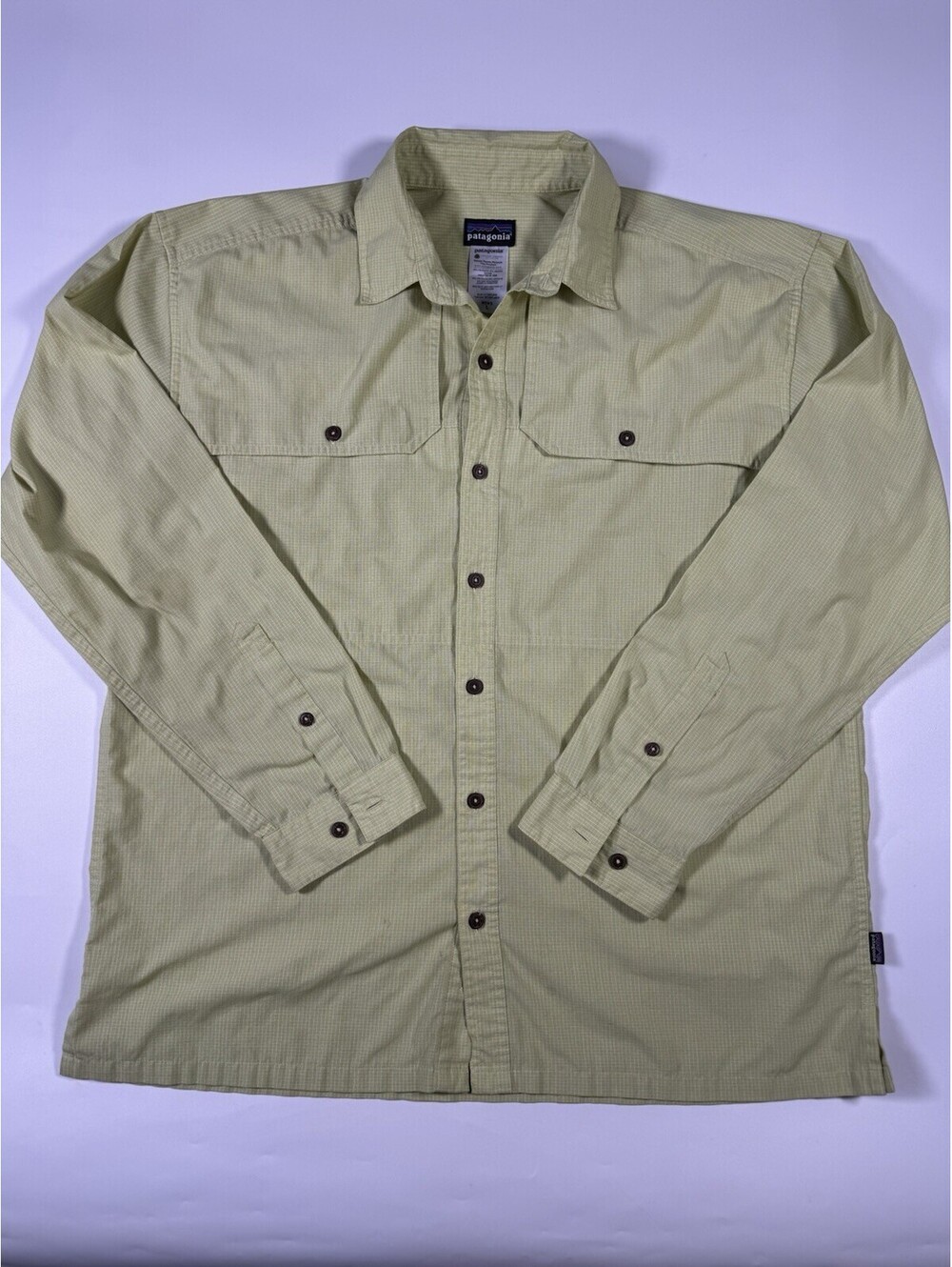 Patagonia Men’s Large Long Sleeve Hiking Shirt Green Check Outdoor Fishing